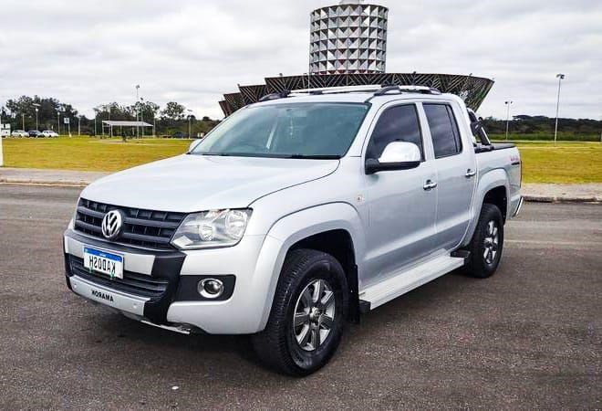 //www.autoline.com.br/carro/volkswagen/amarok-20-cd-s-16v-diesel-4p-4x4-turbo-manual/2015/curitiba-pr/24939115