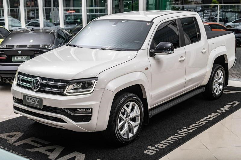 //www.autoline.com.br/carro/volkswagen/amarok-30-cd-highline-24v-diesel-4p-4x4-turbo-automa/2018/curitiba-pr/25007490