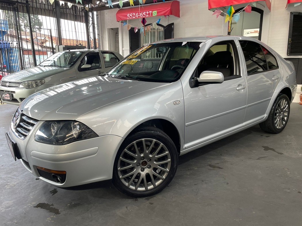 //www.autoline.com.br/carro/volkswagen/bora-20-8v-flex-4p-tiptronic/2009/sao-paulo-sp/24706649