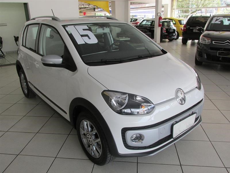 //www.autoline.com.br/carro/volkswagen/cross-up-10-bluemotion-12v-flex-4p-manual/2015/sao-bernardo-do-campo-sp/24030894