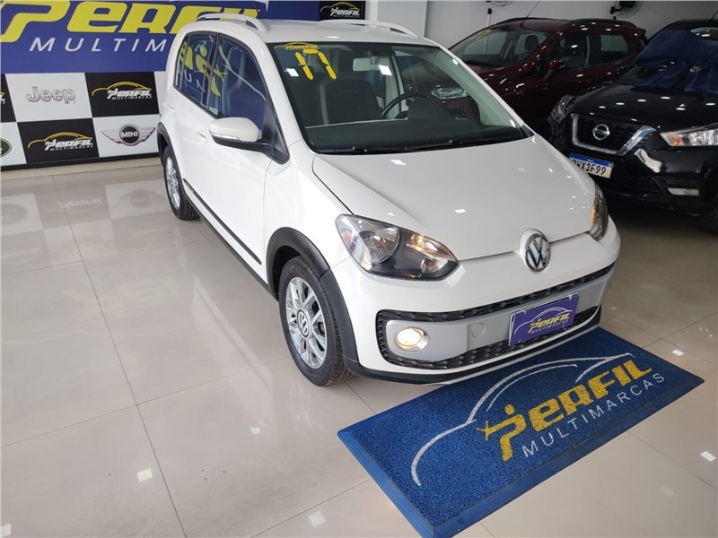 //www.autoline.com.br/carro/volkswagen/cross-up-10-tsi-12v-flex-4p-turbo-manual/2017/rio-de-janeiro-rj/24578462