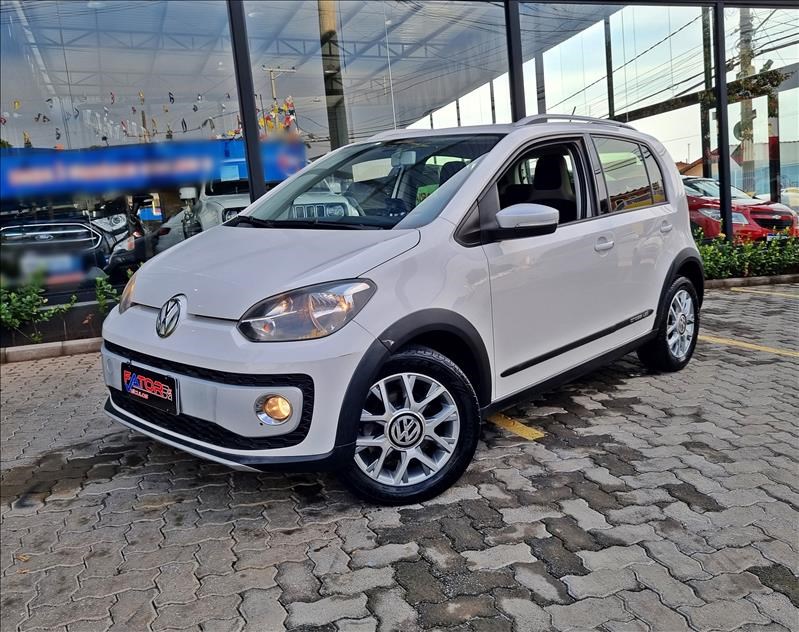 //www.autoline.com.br/carro/volkswagen/cross-up-10-tsi-12v-flex-4p-turbo-manual/2016/campinas-sp/24649386