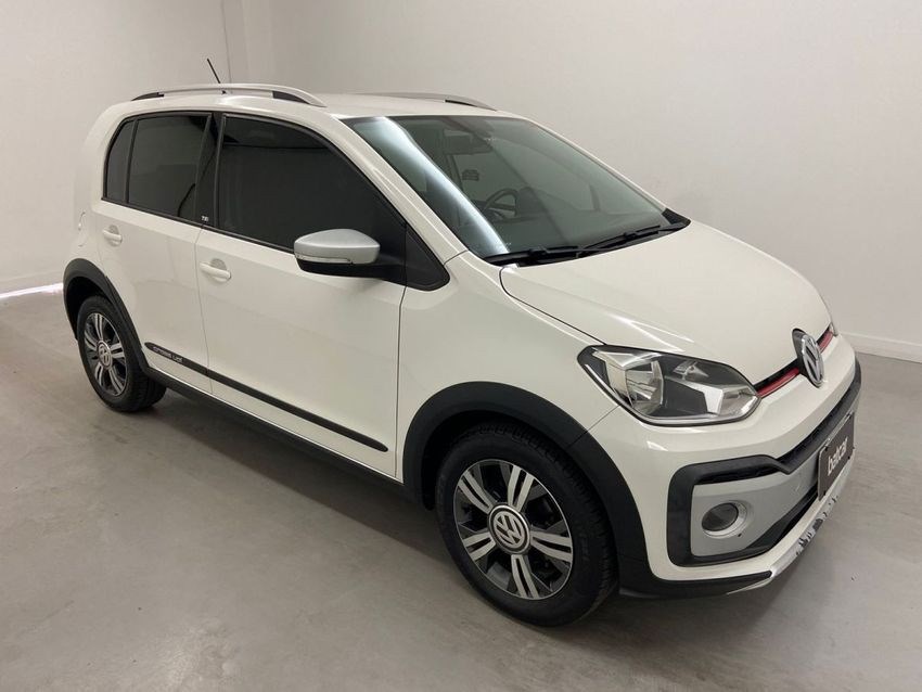 //www.autoline.com.br/carro/volkswagen/cross-up-10-tsi-12v-flex-4p-turbo-manual/2018/brasilia-df/24702365