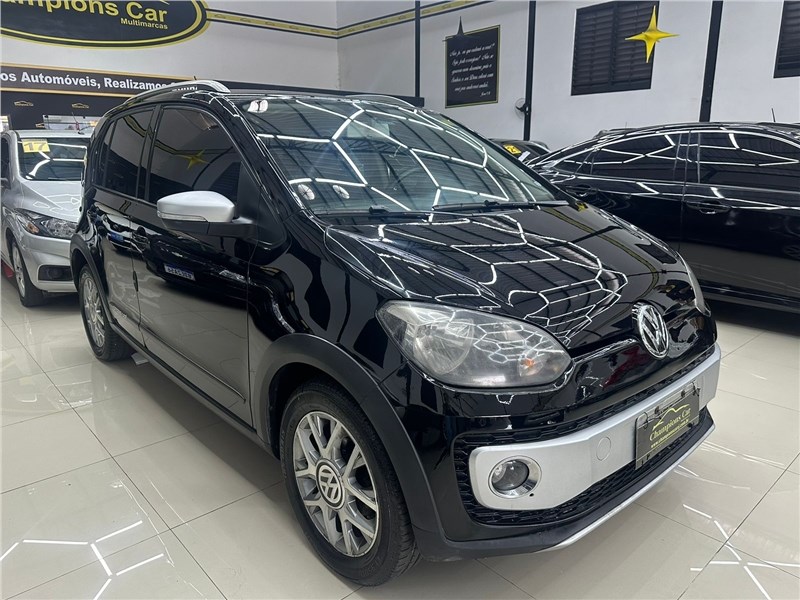 //www.autoline.com.br/carro/volkswagen/cross-up-10-bluemotion-12v-flex-4p-manual/2016/rio-de-janeiro-rj/24963675