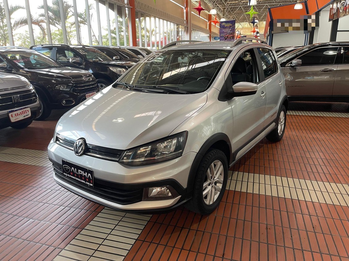 //www.autoline.com.br/carro/volkswagen/crossfox-16-16v-flex-4p-manual/2016/santo-andre-sp/23815279