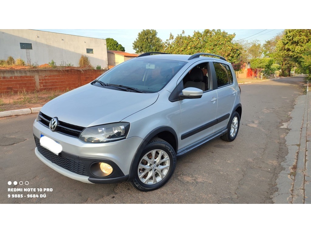 //www.autoline.com.br/carro/volkswagen/crossfox-16-8v-flex-4p-i-motion/2014/nova-londrina-pr/23916762