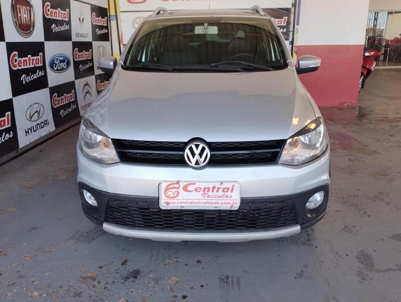 //www.autoline.com.br/carro/volkswagen/crossfox-16-8v-flex-4p-manual/2011/agua-boa-mt/23976808