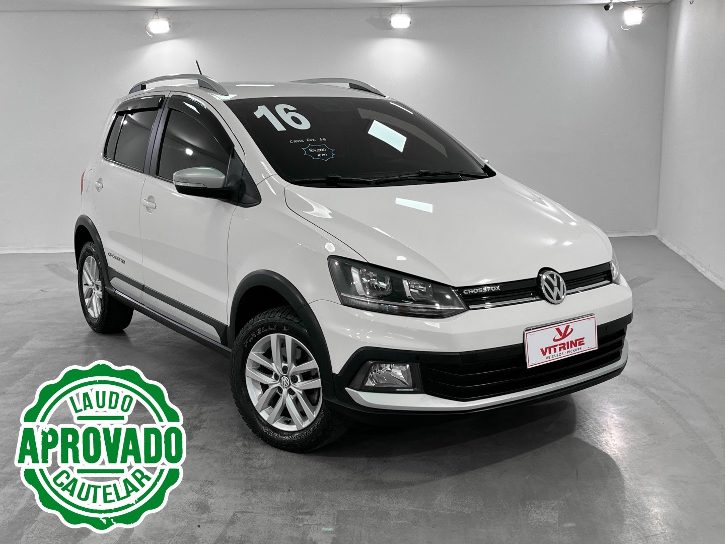 //www.autoline.com.br/carro/volkswagen/crossfox-16-16v-flex-4p-i-motion/2016/belo-horizonte-mg/24365226