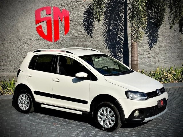 //www.autoline.com.br/carro/volkswagen/crossfox-16-16v-flex-4p-i-motion/2015/sorocaba-sp/24442614