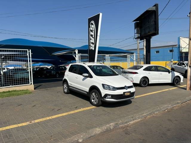 //www.autoline.com.br/carro/volkswagen/crossfox-16-16v-flex-4p-manual/2017/mineiros-go/24459795