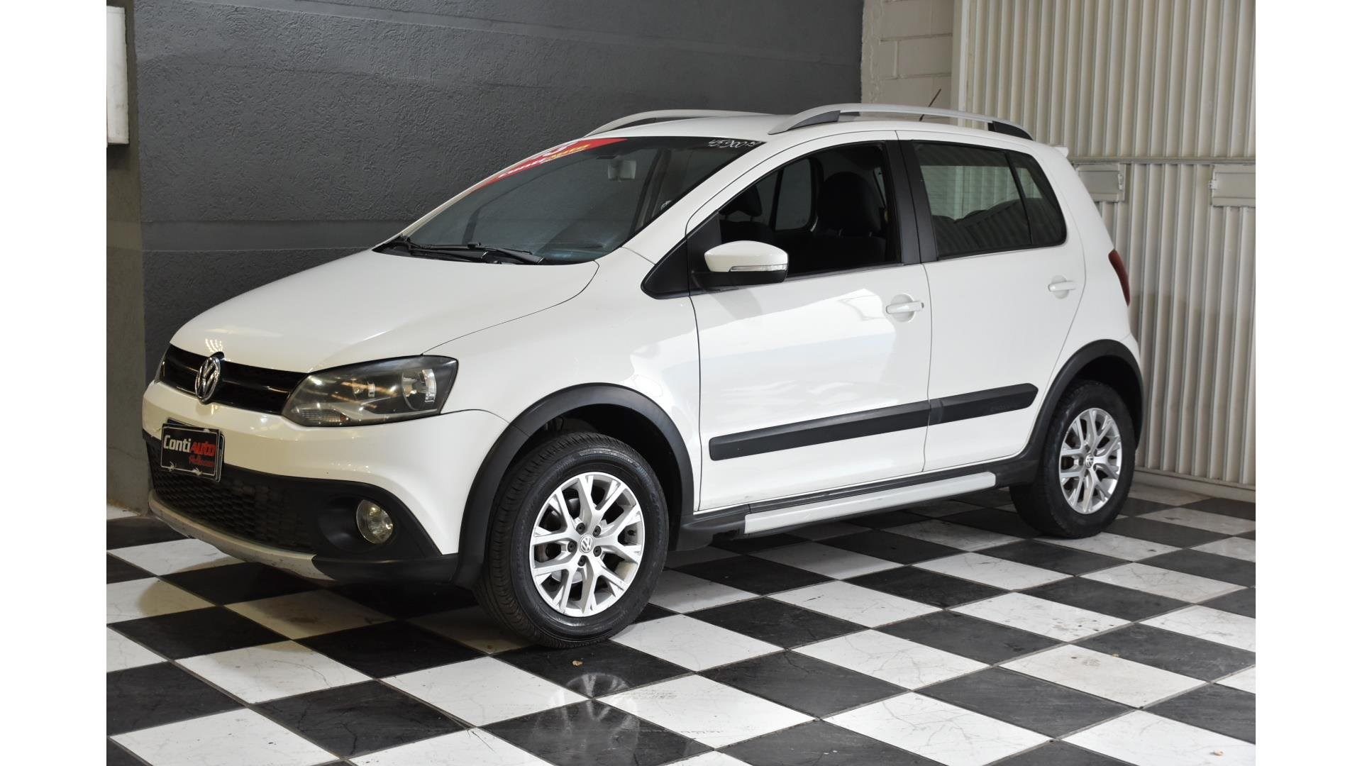 //www.autoline.com.br/carro/volkswagen/crossfox-16-8v-flex-4p-manual/2013/votorantim-sp/24736072