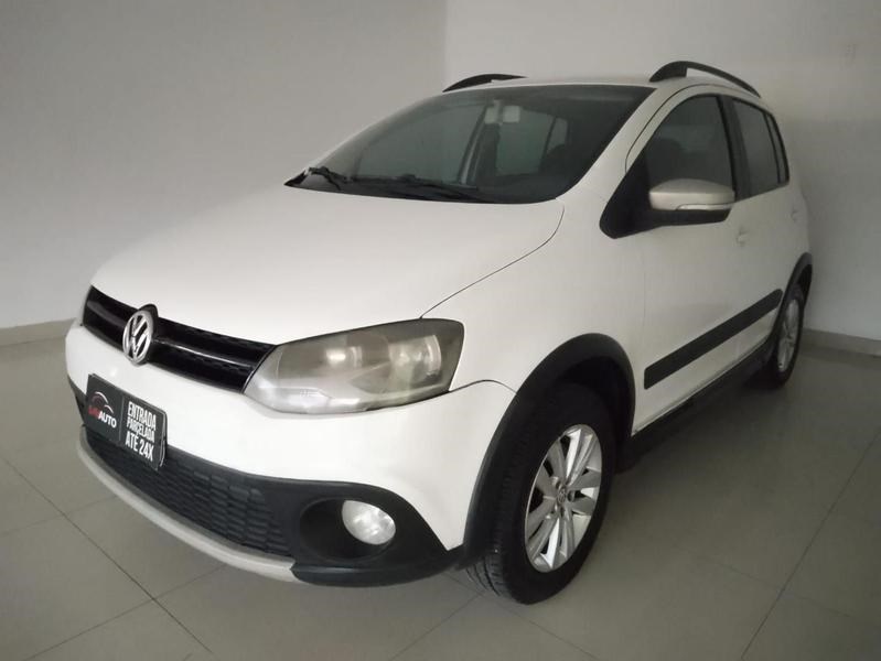 //www.autoline.com.br/carro/volkswagen/crossfox-16-8v-flex-4p-i-motion/2014/porto-alegre-rs/24900977