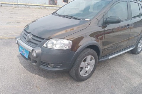 //www.autoline.com.br/carro/volkswagen/crossfox-16-8v-flex-4p-manual/2008/maua-sp/24973861