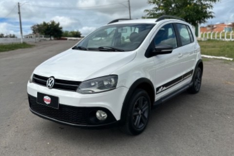//www.autoline.com.br/carro/volkswagen/crossfox-16-8v-flex-4p-manual/2012/boa-viagem-ce/24987988