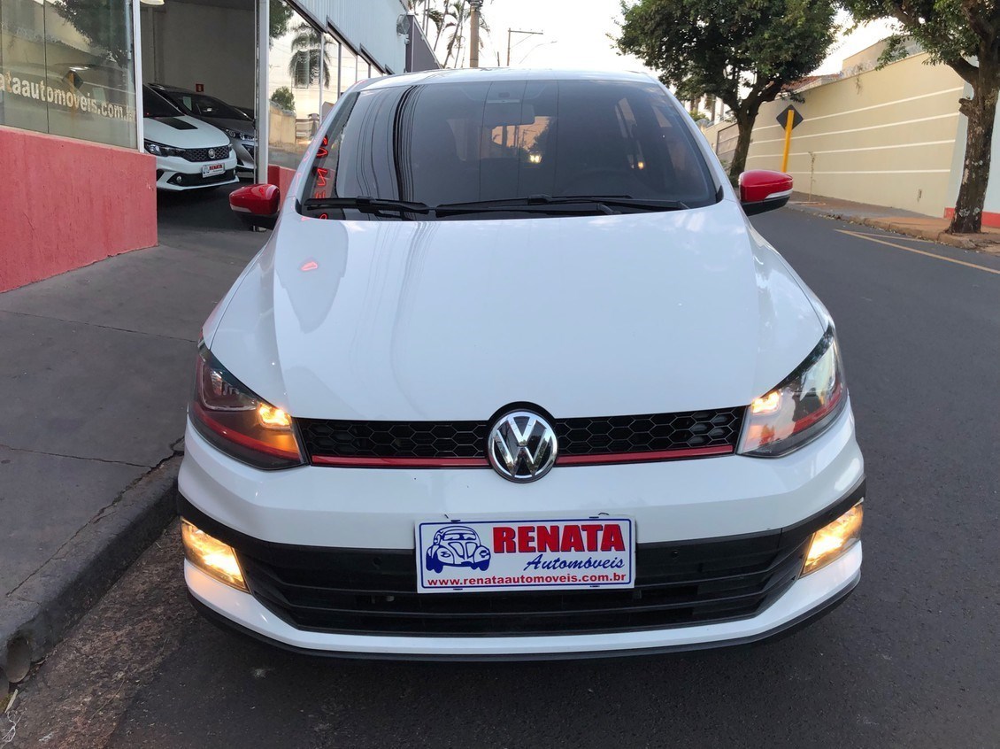 //www.autoline.com.br/carro/volkswagen/fox-16-pepper-16v-flex-4p-manual/2017/araraquara-sp/21539756