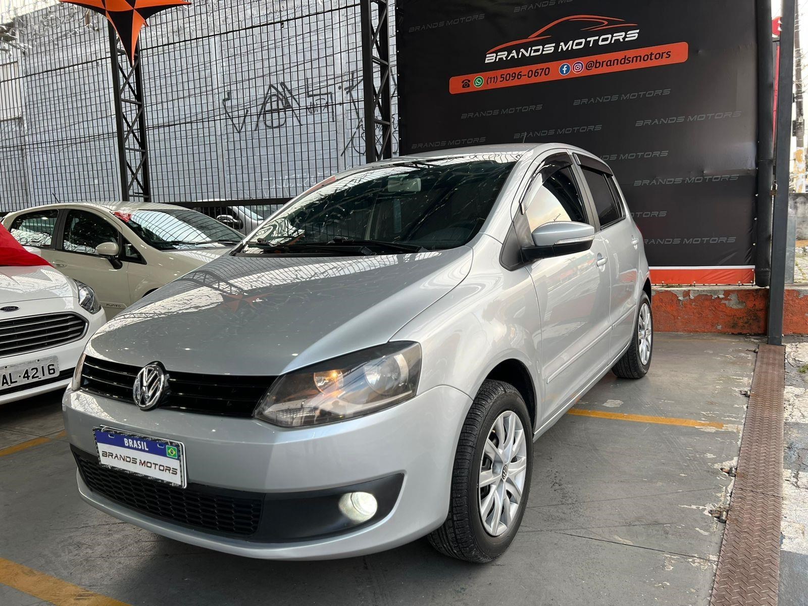 //www.autoline.com.br/carro/volkswagen/fox-16-8v-flex-4p-manual/2014/sao-paulo-sp/22566473