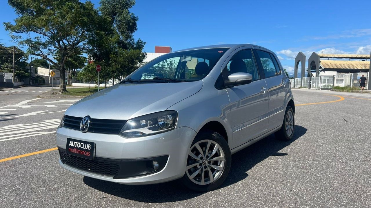//www.autoline.com.br/carro/volkswagen/fox-16-prime-8v-flex-4p-i-motion/2013/florianopolis-sc/23425258