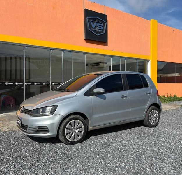 //www.autoline.com.br/carro/volkswagen/fox-16-trendline-8v-flex-4p-manual/2015/varzea-grande-mt/23516655