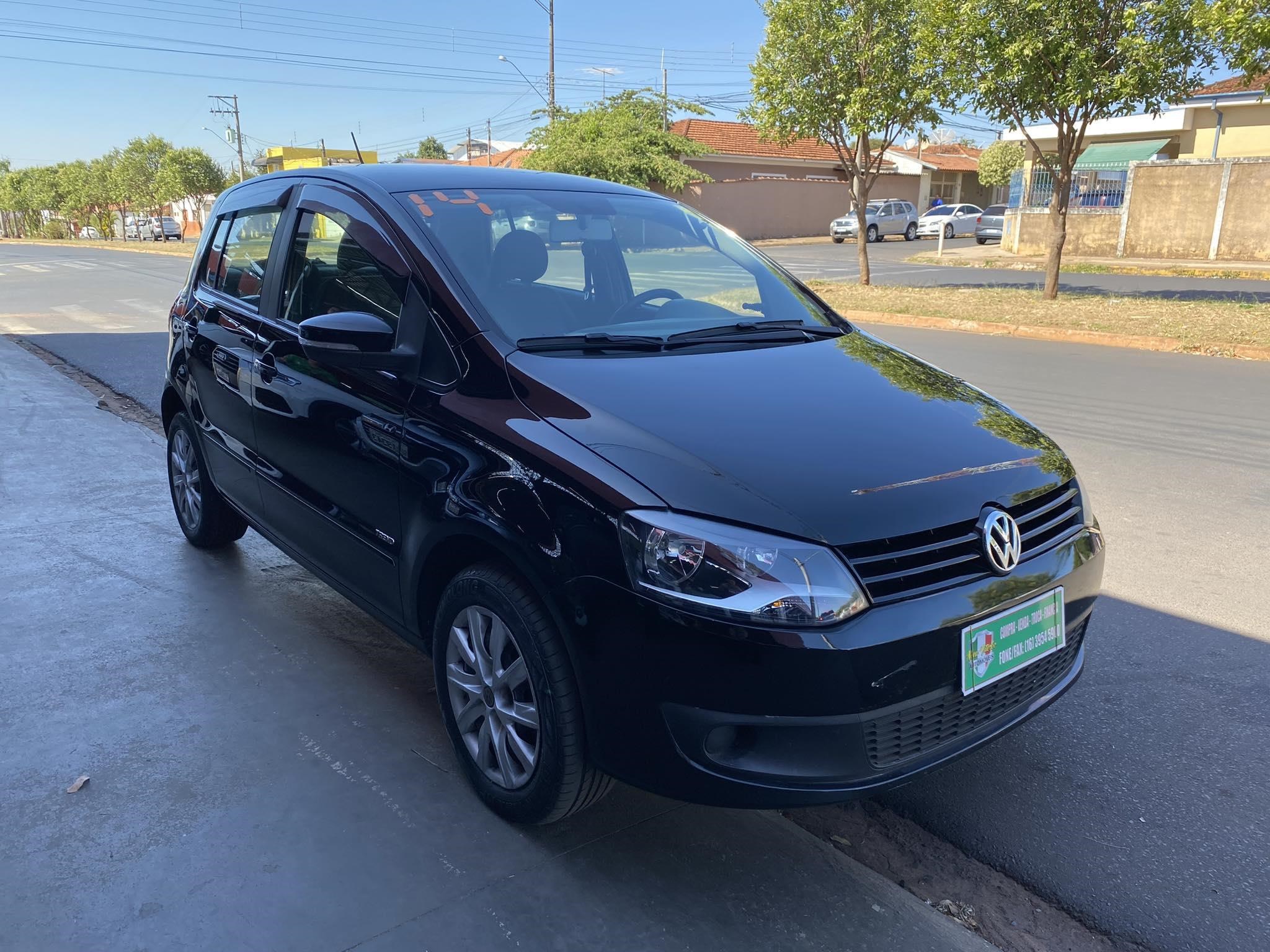 //www.autoline.com.br/carro/volkswagen/fox-10-tec-8v-flex-4p-manual/2014/santa-rosa-de-viterbo-sp/23844745
