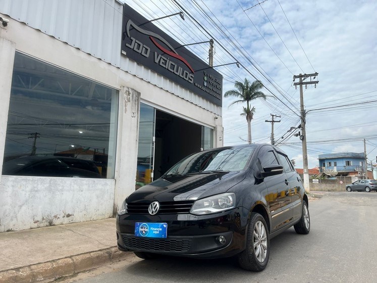 //www.autoline.com.br/carro/volkswagen/fox-16-prime-8v-flex-4p-manual/2013/itupeva-sp/23882991