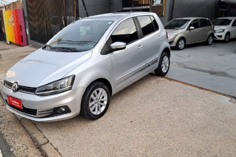 //www.autoline.com.br/carro/volkswagen/fox-16-connect-8v-flex-4p-manual/2019/campinas-sp/24036483