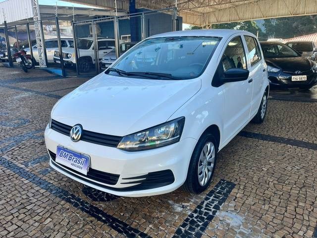 //www.autoline.com.br/carro/volkswagen/fox-10-trendline-12v-flex-4p-manual/2017/campinas-sp/24220934