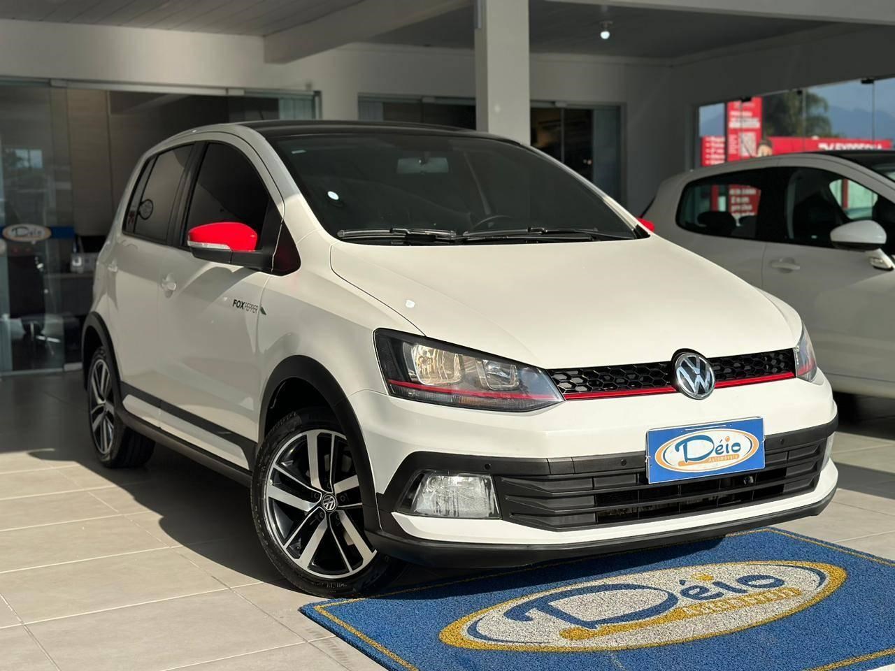 //www.autoline.com.br/carro/volkswagen/fox-16-pepper-16v-flex-4p-manual/2017/palhoca-sc/24221692