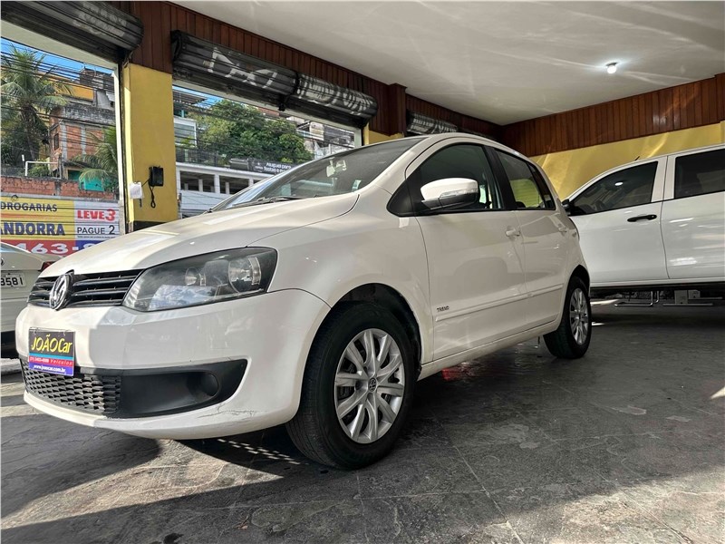 //www.autoline.com.br/carro/volkswagen/fox-16-prime-8v-flex-4p-i-motion/2014/rio-de-janeiro-rj/24231236