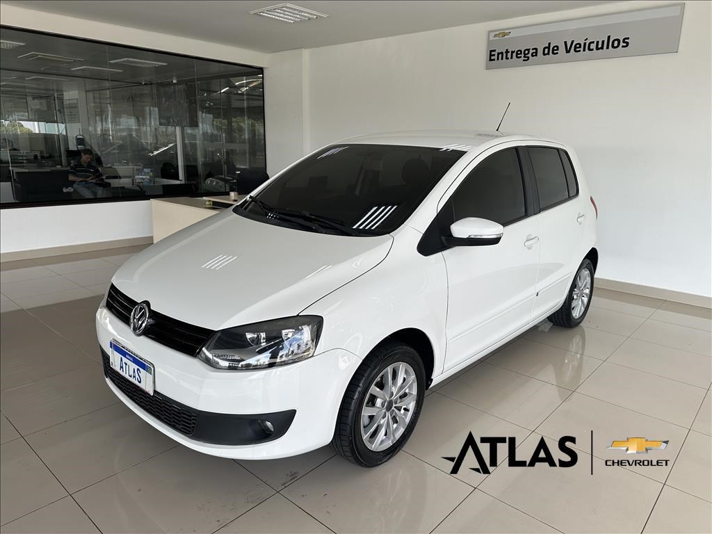 //www.autoline.com.br/carro/volkswagen/fox-16-8v-flex-4p-i-motion/2014/jaboticabal-sp/24508247