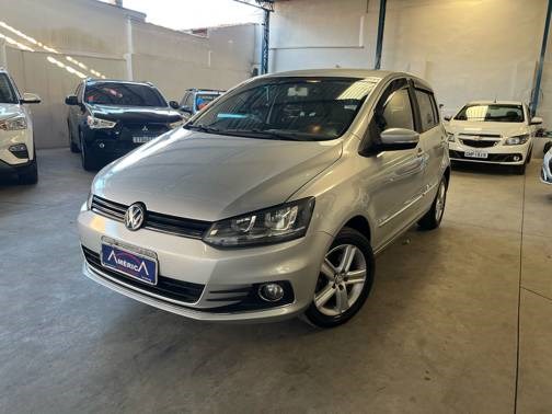 //www.autoline.com.br/carro/volkswagen/fox-16-highline-16v-flex-4p-manual/2016/espirito-santo-do-pinhal-sp/24708836