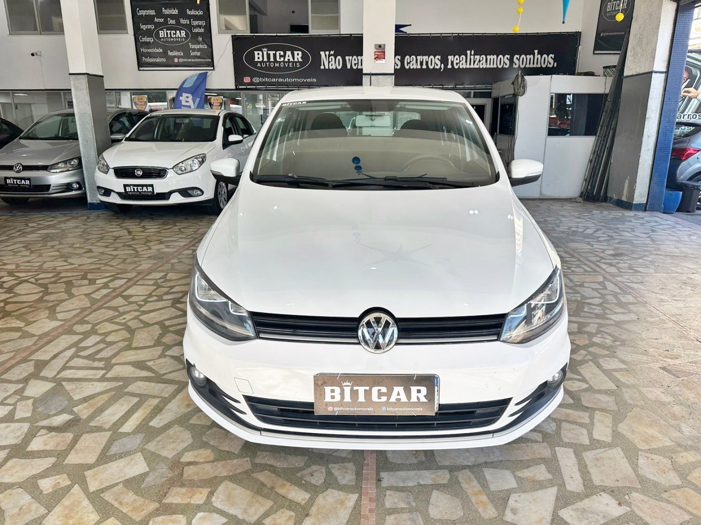 //www.autoline.com.br/carro/volkswagen/fox-16-connect-8v-flex-4p-manual/2020/rio-de-janeiro-rj/24809244