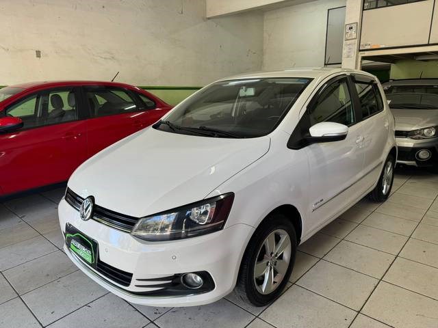 //www.autoline.com.br/carro/volkswagen/fox-16-highline-16v-flex-4p-manual/2017/nova-friburgo-rj/24840890