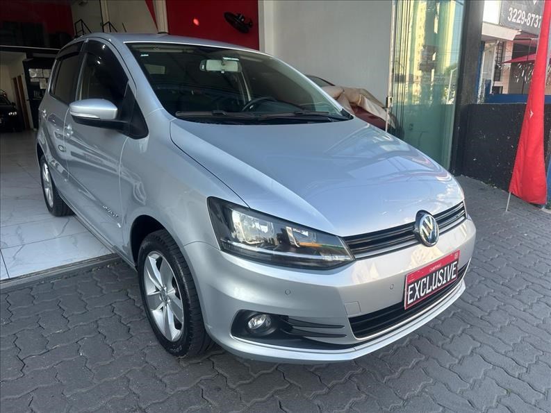 //www.autoline.com.br/carro/volkswagen/fox-16-comfortline-8v-flex-4p-i-motion/2017/campinas-sp/24882959