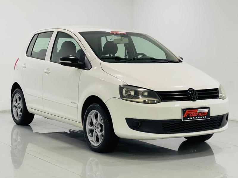//www.autoline.com.br/carro/volkswagen/fox-16-8v-flex-4p-manual/2013/curitiba-pr/24900053