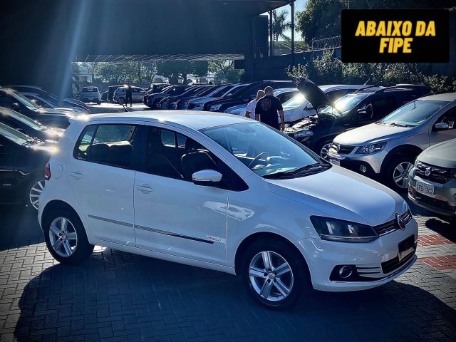 //www.autoline.com.br/carro/volkswagen/fox-16-highline-16v-flex-4p-manual/2016/sorocaba-sp/24946693
