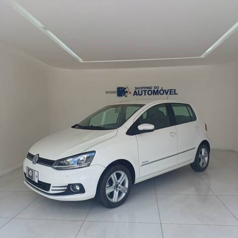//www.autoline.com.br/carro/volkswagen/fox-16-highline-16v-flex-4p-manual/2015/recife-pe/24967813