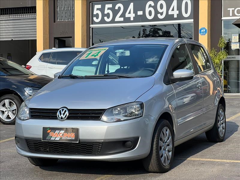 //www.autoline.com.br/carro/volkswagen/fox-10-tec-8v-flex-4p-manual/2014/sao-paulo-sp/24972112