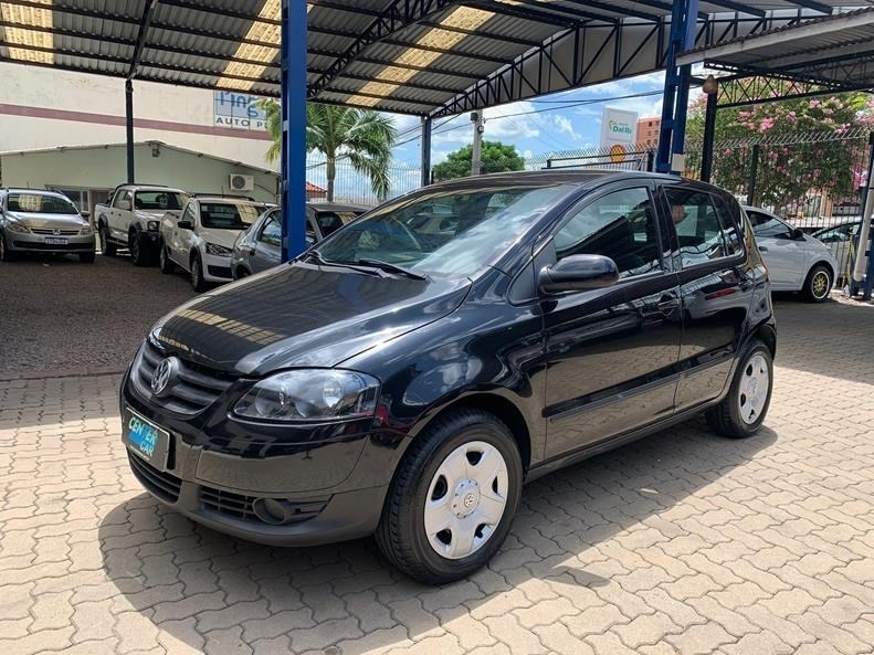//www.autoline.com.br/carro/volkswagen/fox-10-plus-8v-flex-4p-manual/2009/santa-cruz-do-sul-rs/24982511