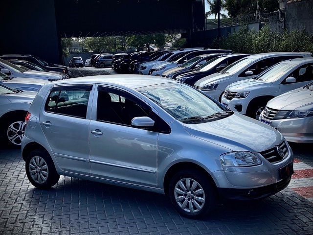 //www.autoline.com.br/carro/volkswagen/fox-10-city-8v-flex-4p-manual/2009/sorocaba-sp/25006627