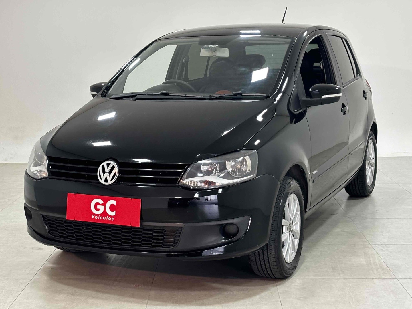//www.autoline.com.br/carro/volkswagen/fox-16-8v-flex-4p-i-motion/2013/sorocaba-sp/25006729
