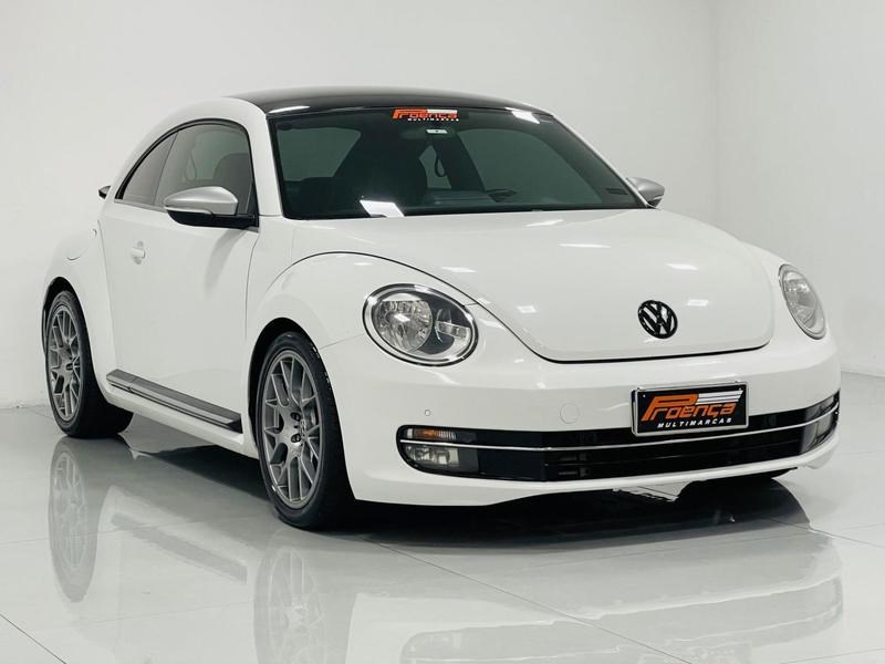 //www.autoline.com.br/carro/volkswagen/fusca-20-tsi-r-line-gasolina-2p-dsg/2015/curitiba-pr/24900038