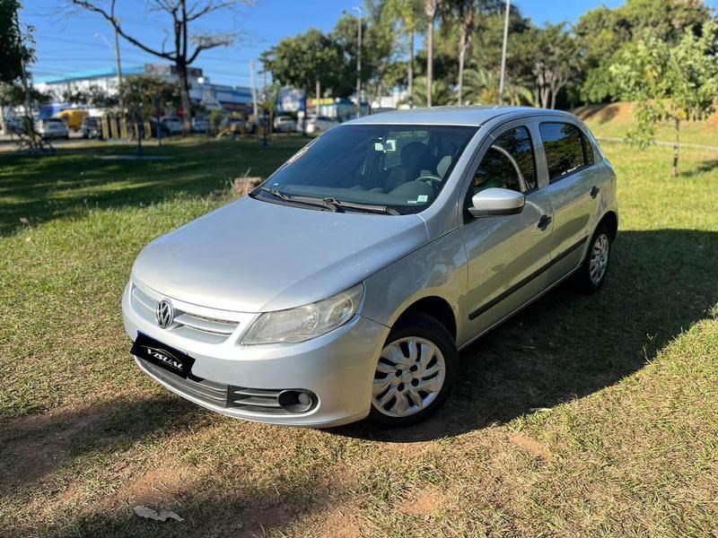 //www.autoline.com.br/carro/volkswagen/gol-10-8v-flex-4p-manual/2013/sao-jose-dos-campos-sp/23864393