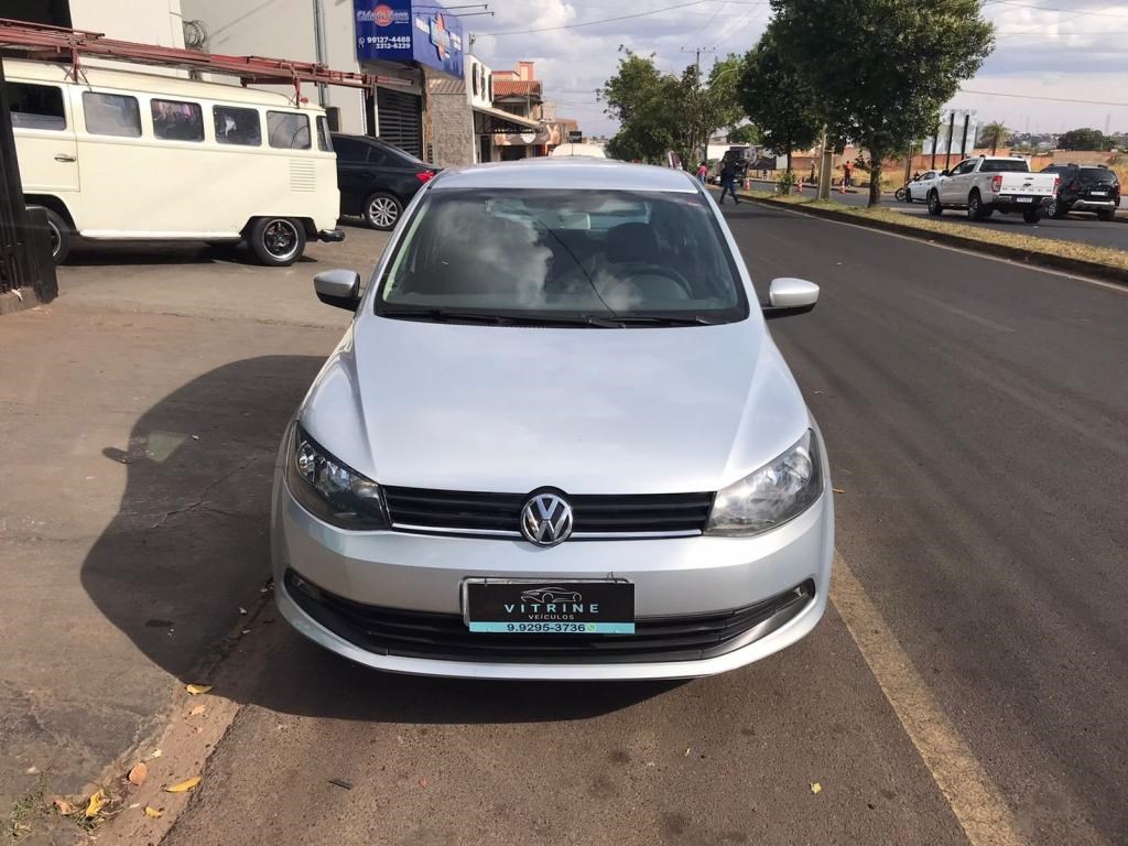 //www.autoline.com.br/carro/volkswagen/gol-10-8v-flex-4p-manual/2013/uberaba-mg/23999533
