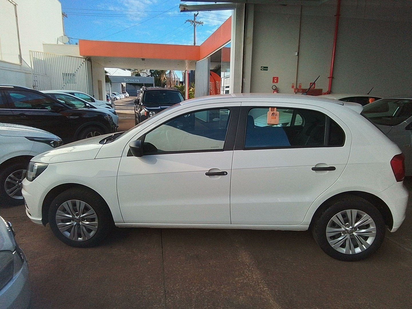 //www.autoline.com.br/carro/volkswagen/gol-16-8v-flex-4p-manual/2022/marilia-sp/24002980