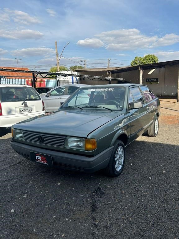 //www.autoline.com.br/carro/volkswagen/gol-10-1000-50cv-2p-gasolina-manual/1993/uberaba-mg/24418054