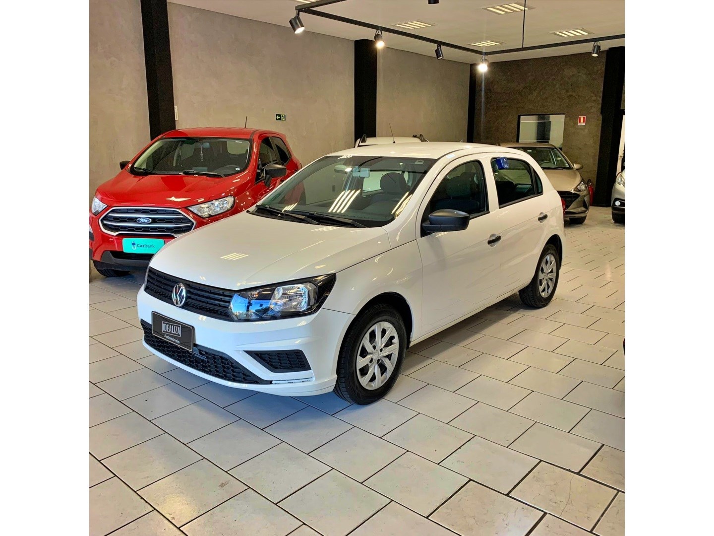 //www.autoline.com.br/carro/volkswagen/gol-10-12v-flex-4p-manual/2023/porto-alegre-rs/25022550