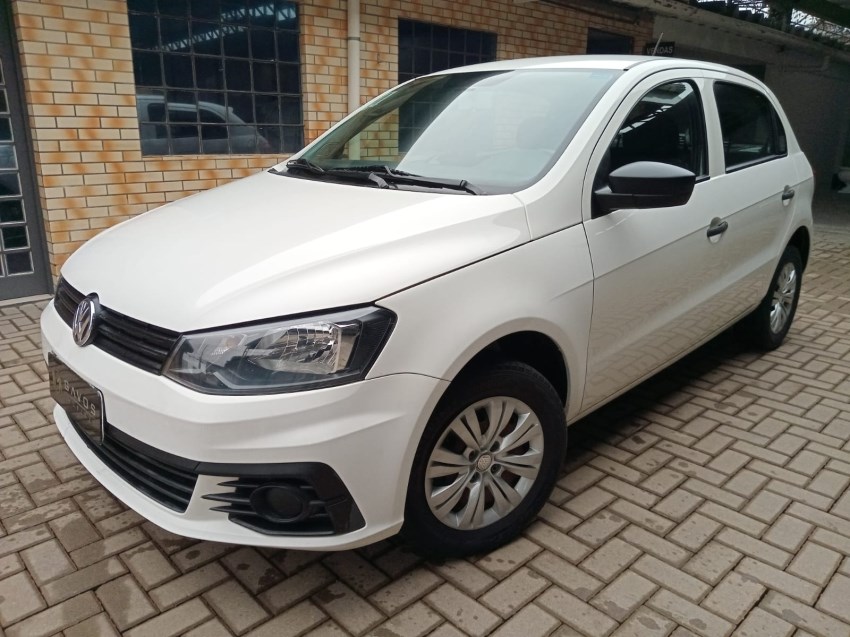 //www.autoline.com.br/carro/volkswagen/gol-16-8v-flex-4p-manual/2020/porto-alegre-rs/25029115