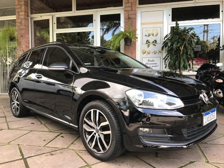 //www.autoline.com.br/carro/volkswagen/golf-14-tsi-variant-bluemotion-comfortline-16v-gas/2015/porto-alegre-rs/23785770