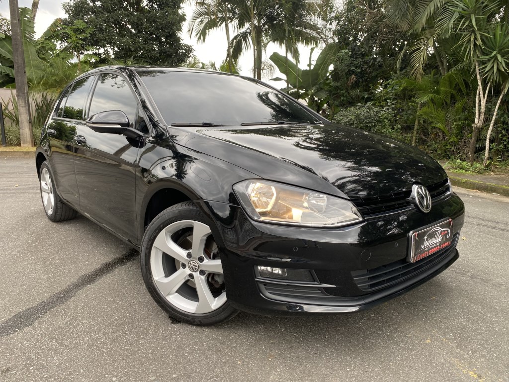 //www.autoline.com.br/carro/volkswagen/golf-14-tsi-bluemotion-comfortline-16v-gasolina-4p/2015/joinville-sc/23847621