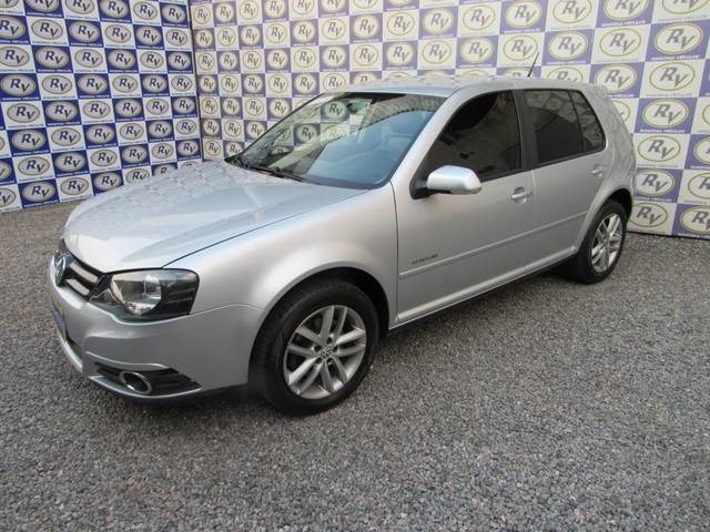 //www.autoline.com.br/carro/volkswagen/golf-20-sportline-8v-flex-4p-tiptronic/2012/cacoal-ro/24295923